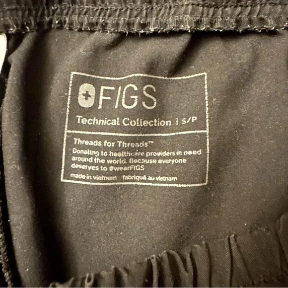 Figs Black Scrubs Set - Picture 3 of 5